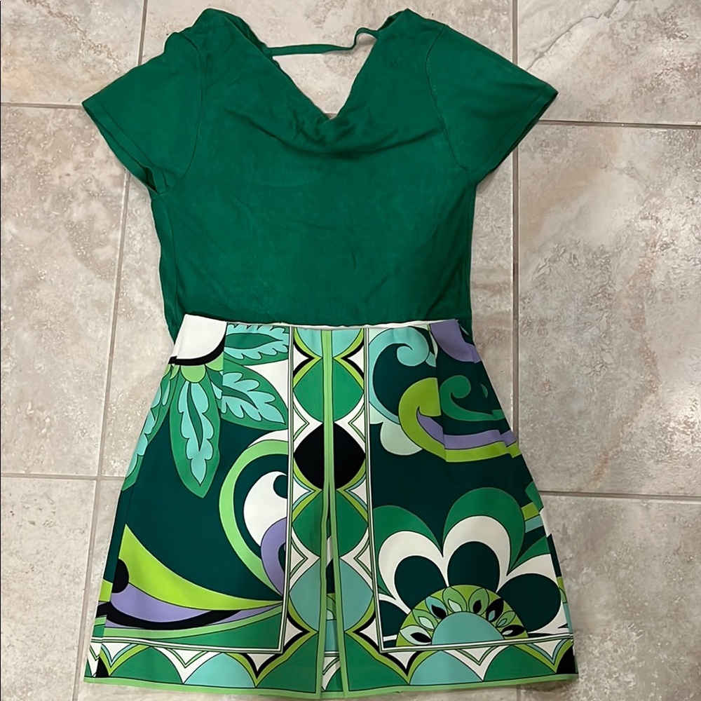 Zara Patterned mini skirt, size S